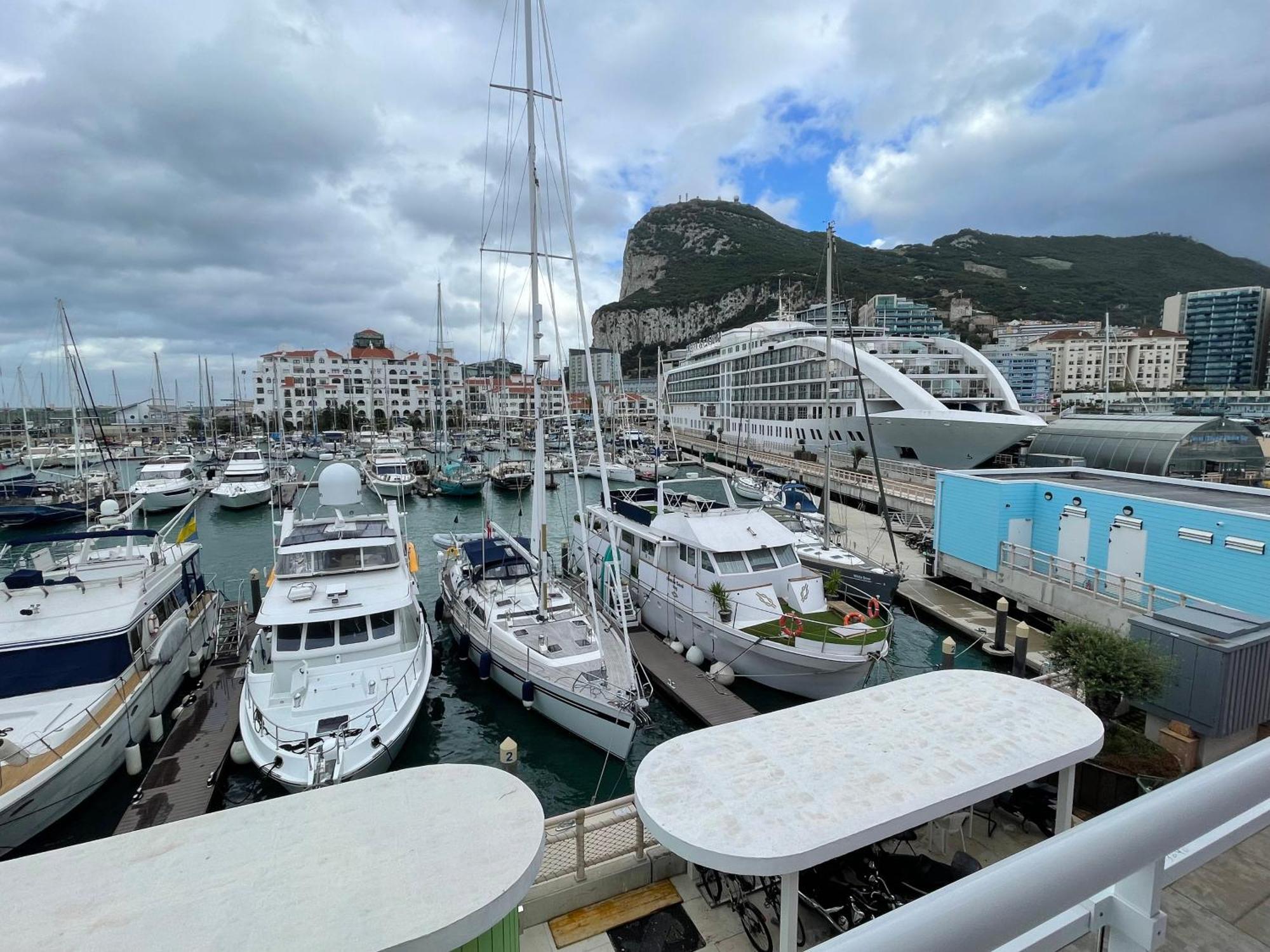 Deluxe Marina View Seafront Gibraltar Stay Kültér fotó